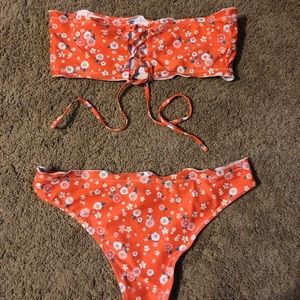 Womens Zaful tie back ruffle trim bikini. Size 8